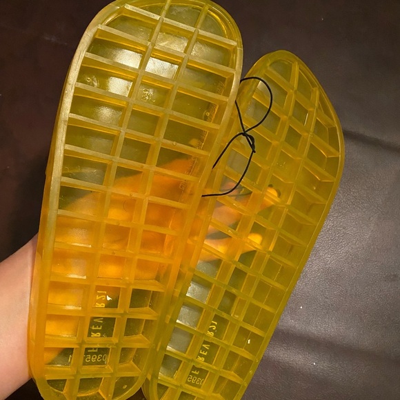 F21 slides - Picture 2 of 6